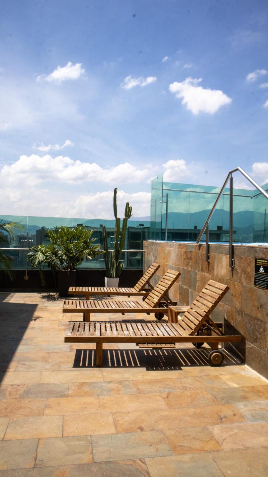 Cafe Hotel Μεντεγίν Εξωτερικό φωτογραφία