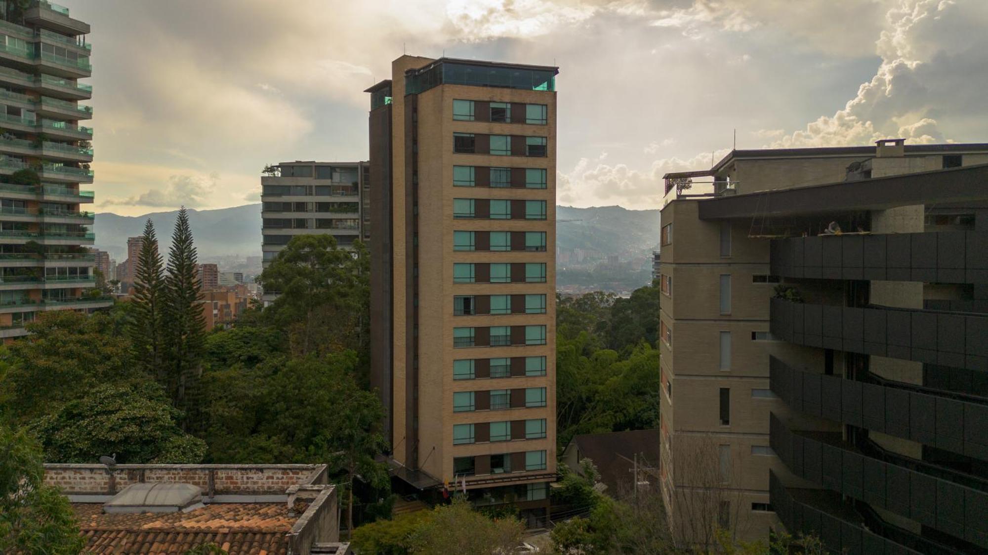 Cafe Hotel Μεντεγίν Εξωτερικό φωτογραφία