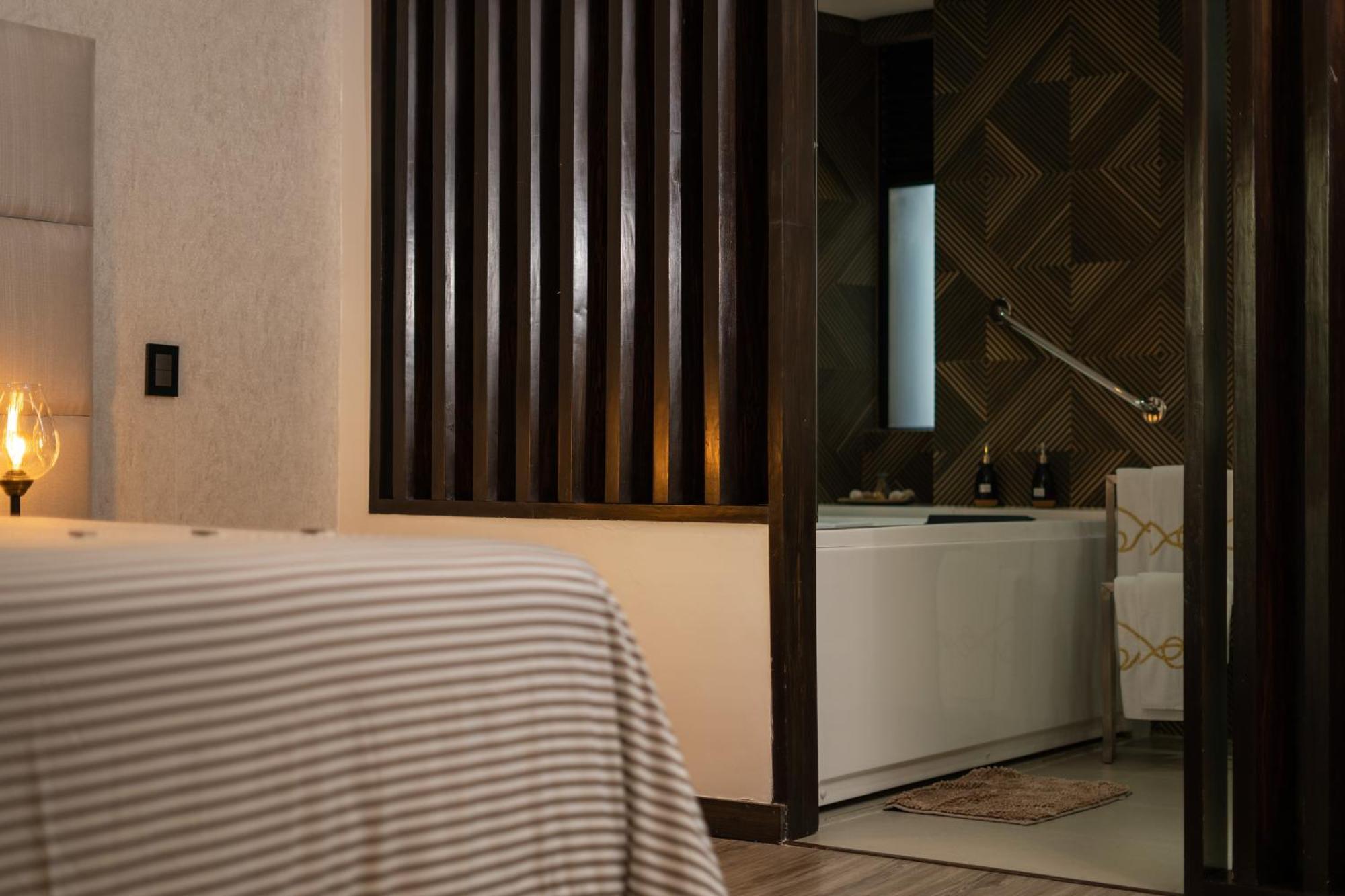 Cafe Hotel Μεντεγίν Δωμάτιο φωτογραφία