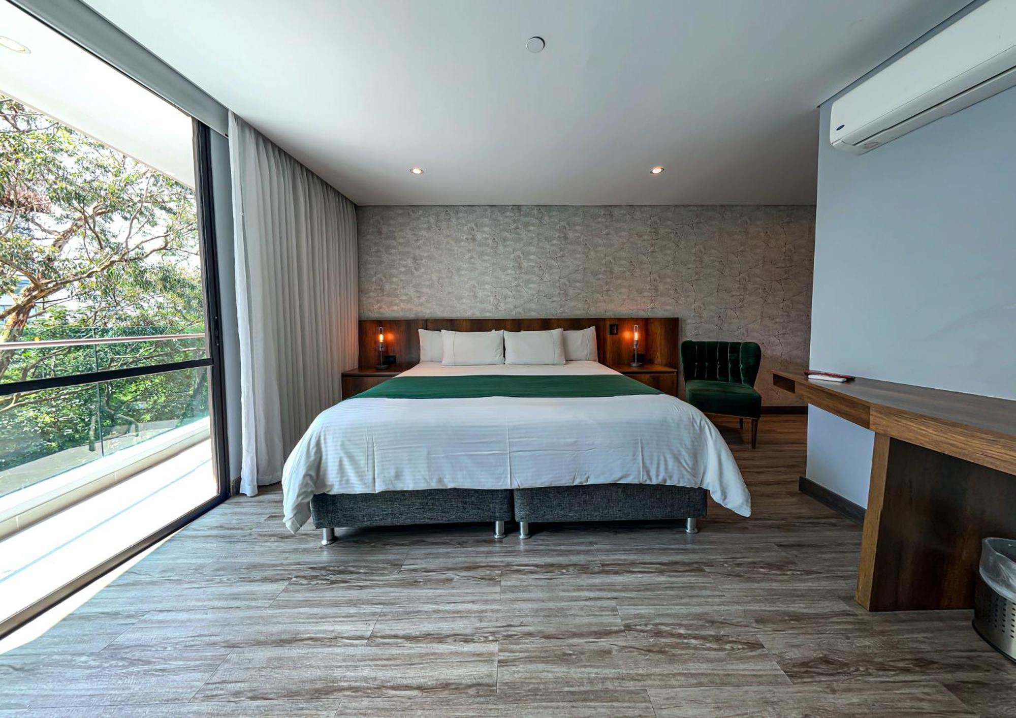 Cafe Hotel Μεντεγίν Δωμάτιο φωτογραφία