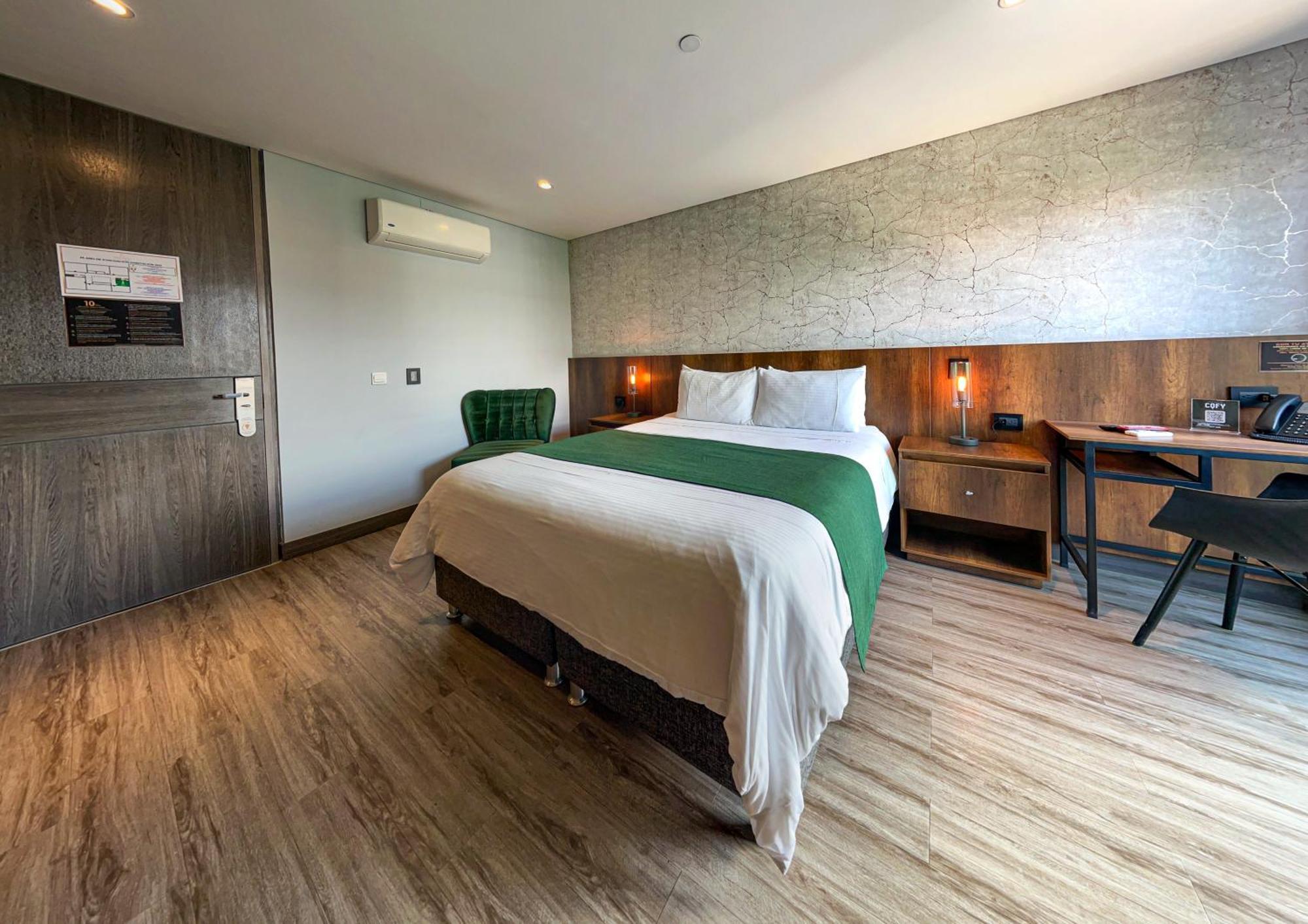 Cafe Hotel Μεντεγίν Δωμάτιο φωτογραφία